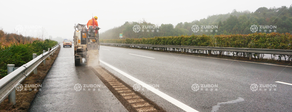 公路隆聲帶銑刨機(jī)